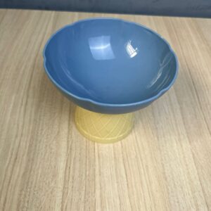 Tigela Comedouro e Bebedouro Formato Casquinha de Sorvete