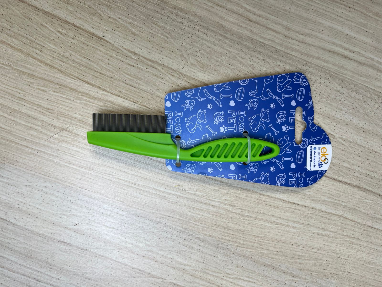 Pente Fino Anti Pulgas E Remelas Para Pets Anatômico (Cores variadas)